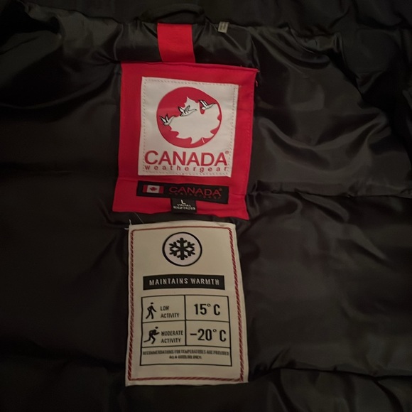 Boy’s Canada Weather Gear Heavy Winter Jacket - Picture 5 of 10